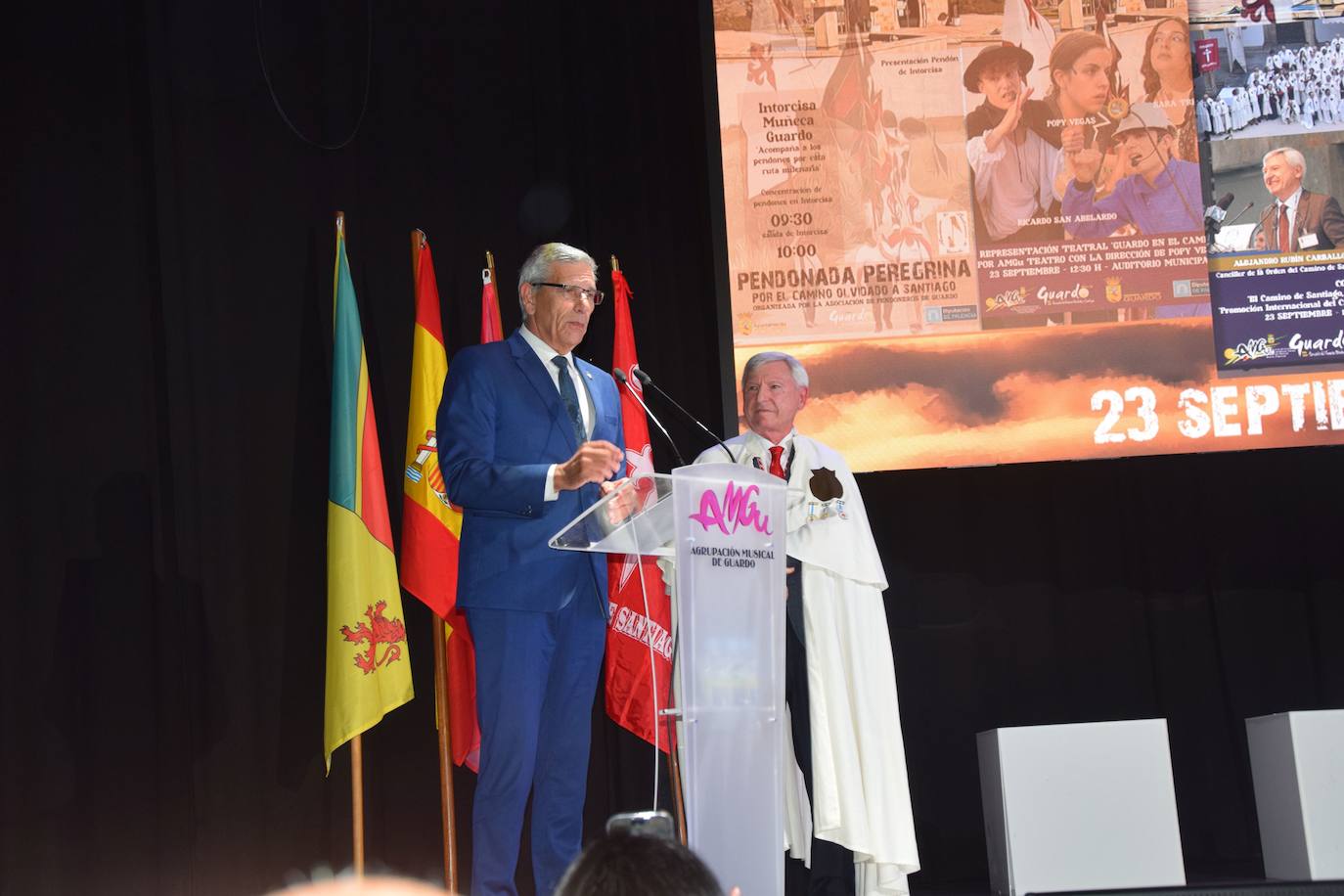 Homenaje en Guardo al peregrino