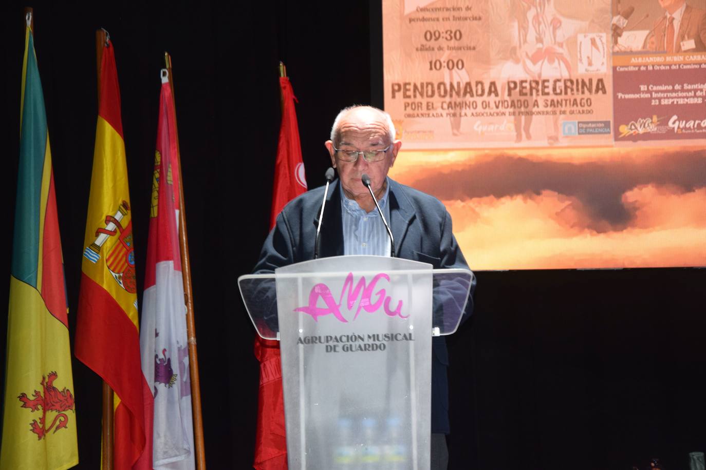Homenaje en Guardo al peregrino