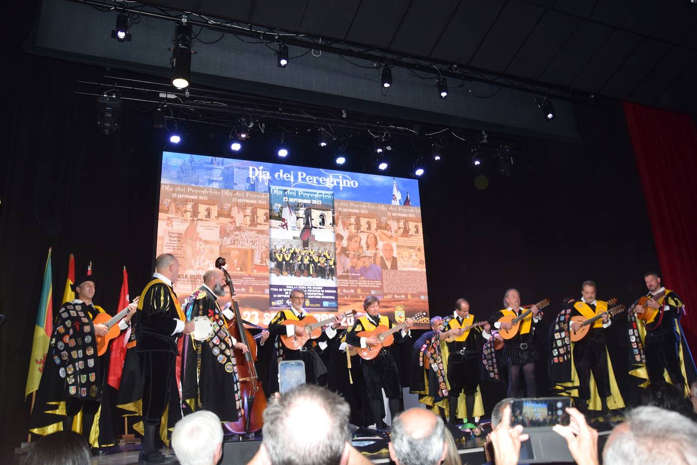 Homenaje en Guardo al peregrino