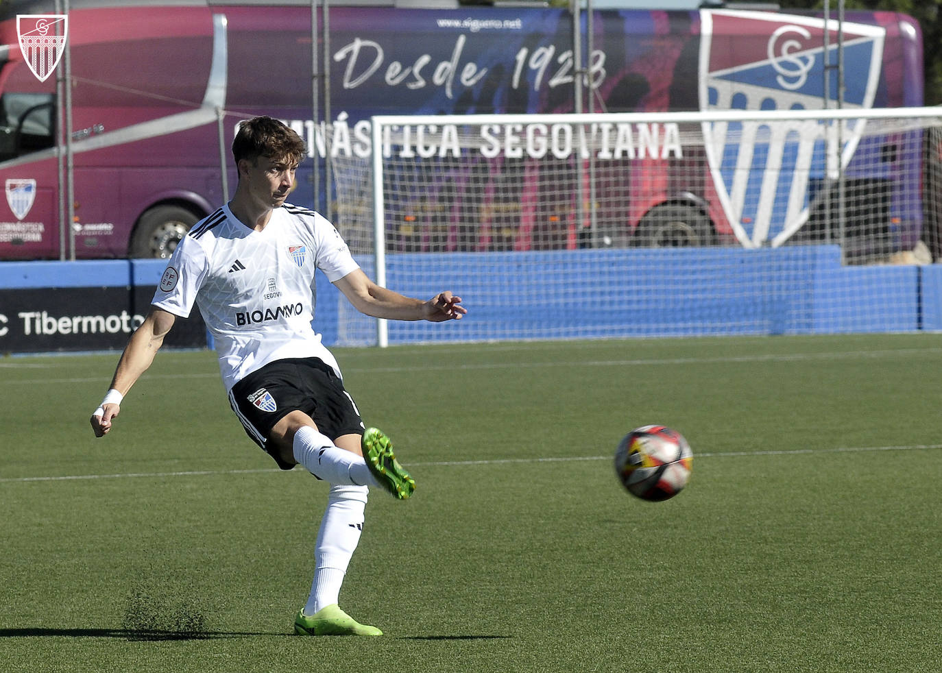 El empate entre el Getafe B y la Segoviana, en imágenes