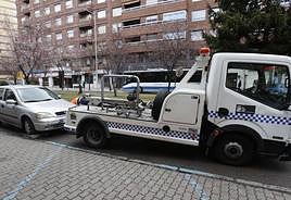 Grúa municipal en Palencia.