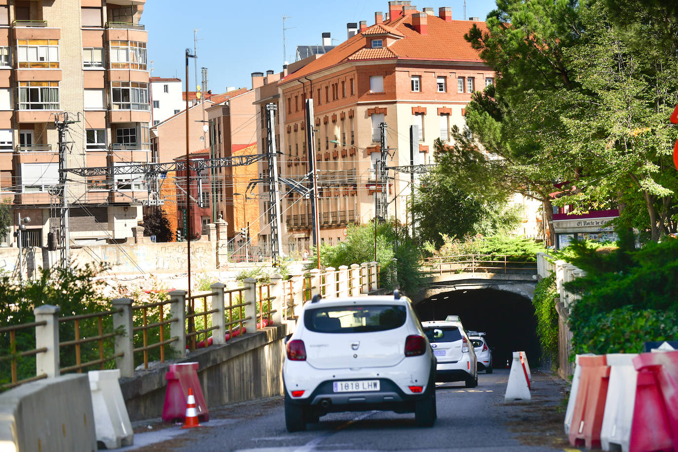 Avenida de Segovia, la entrada al barrio de Las Delicias