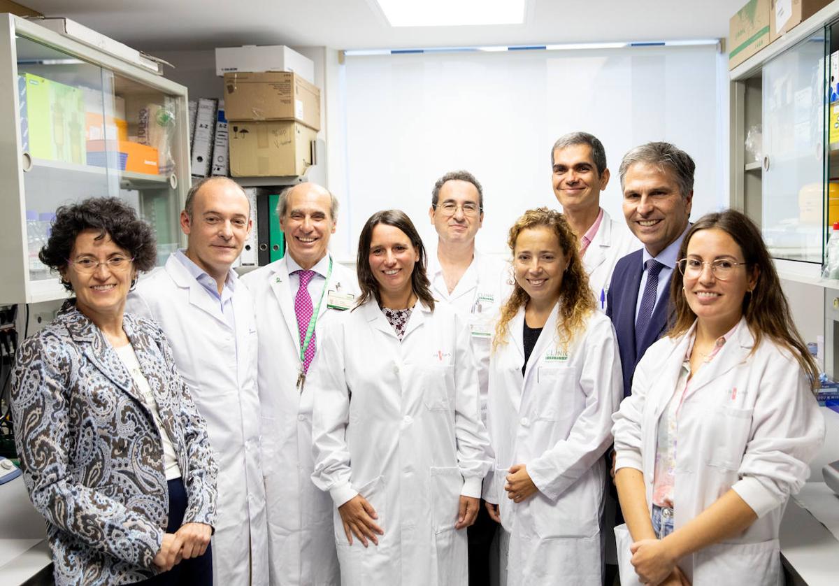 Ester Uriol, Jordi Romanach y el equipo de investigación.