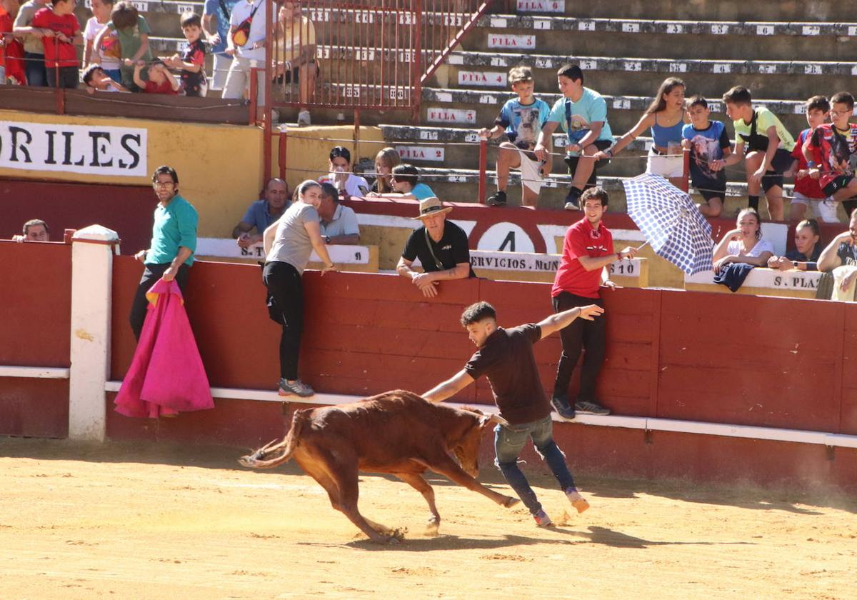 Prrobadilla de los jóvenes, este viernes en Cuéllar.