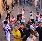 Dos heridos por contusiones en un encierro complicado y deslucido