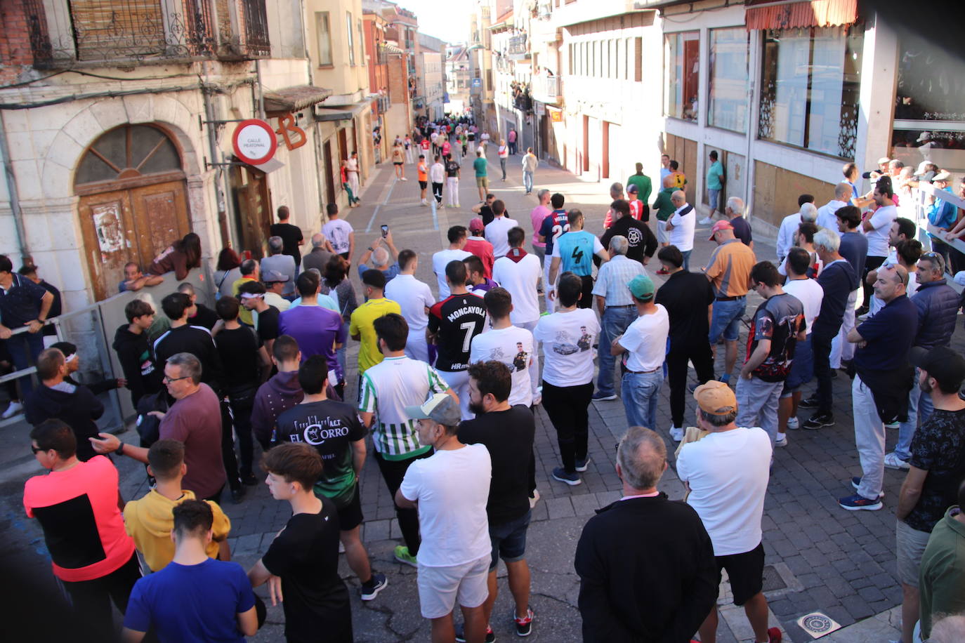 Encierro en las calles de Cuéllar.