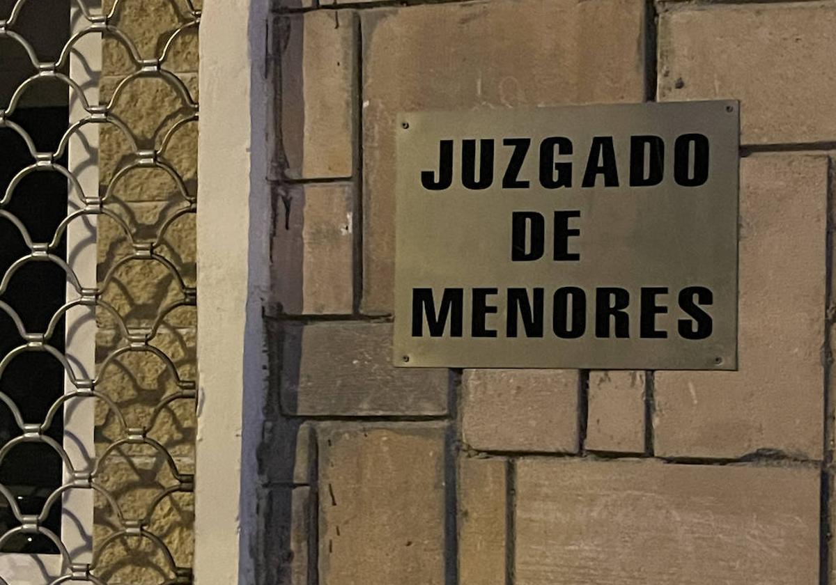 Juzgado de menores de Segovia, en la calle General Santiago.