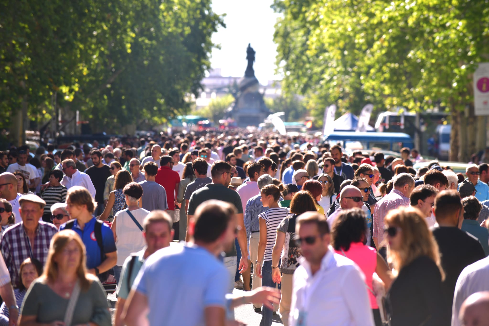 Ambiente veraniego en Valladolid durante el primer domingo de octubre