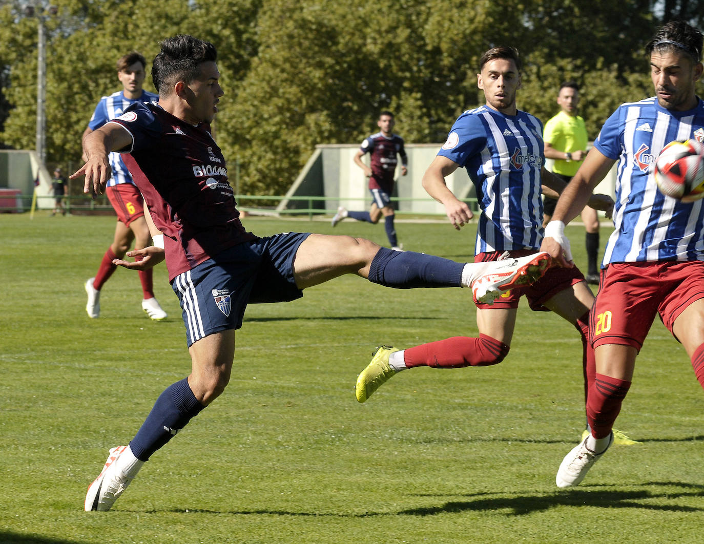 El Segoviana vs Mensajero, en imágenes (1 de 2)