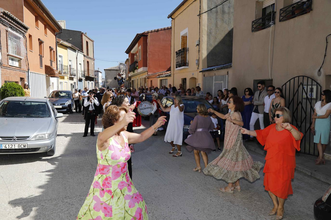 Procesión de la Virgen del Rosario en Valbuena de Duero