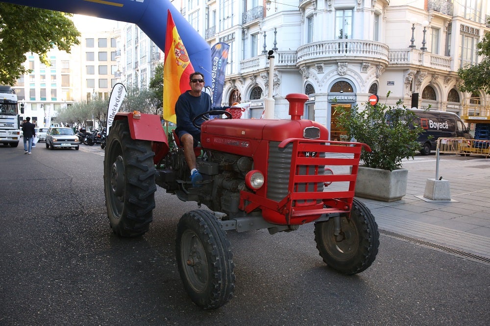 Galería de fotos | Llegada de los participantes al Valladolid Motor Vintage 1/7