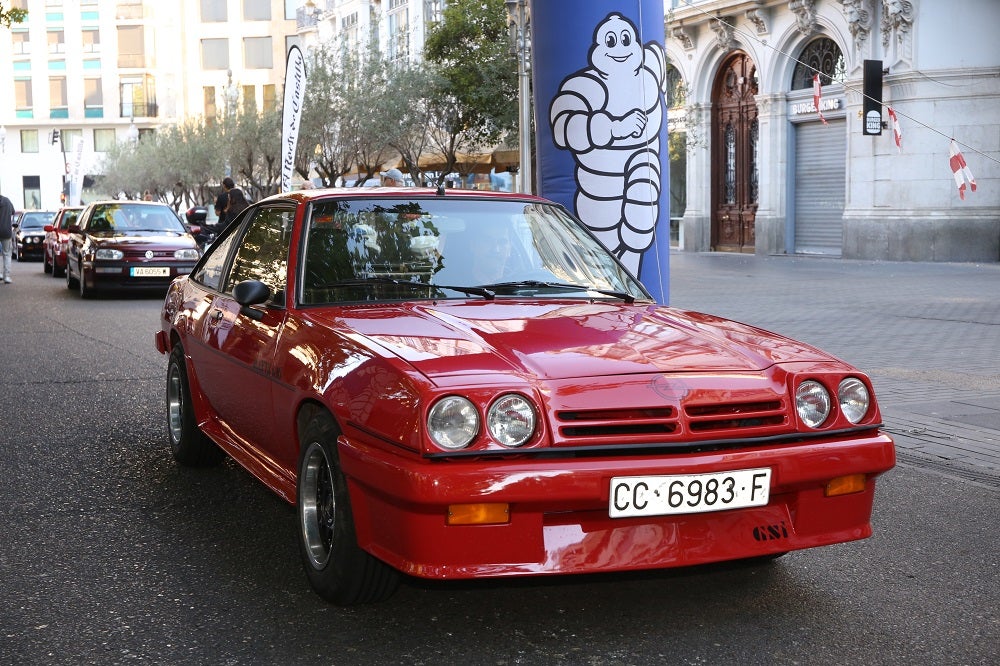 Galería de fotos | Llegada de los participantes al Valladolid Motor Vintage 2/7