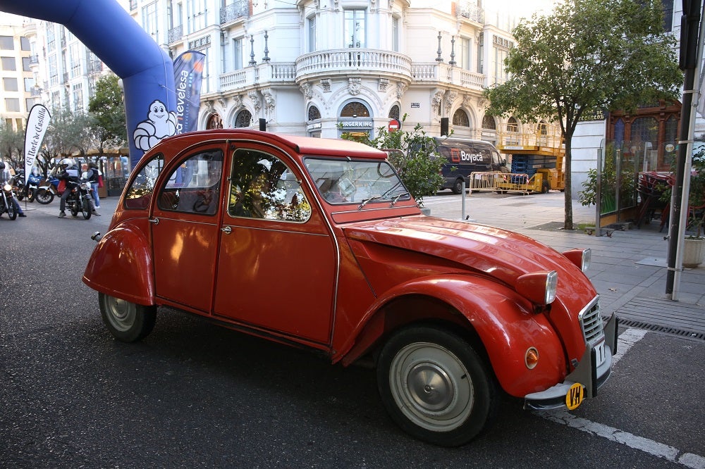 Galería de fotos | Llegada de los participantes al Valladolid Motor Vintage 2/7