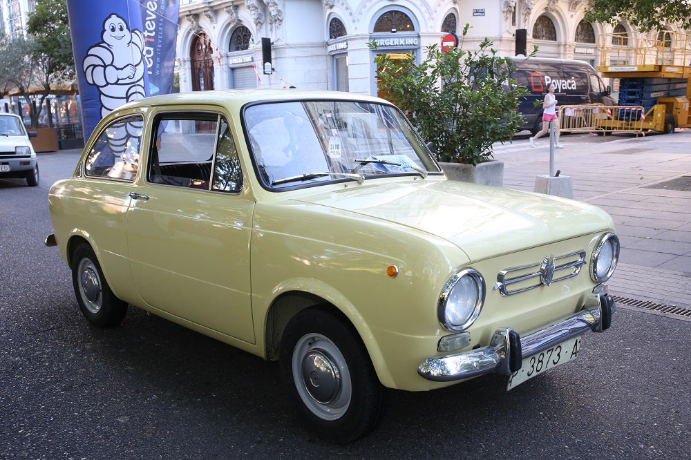 Galería de fotos | Llegada de los participantes al Valladolid Motor Vintage 4/7