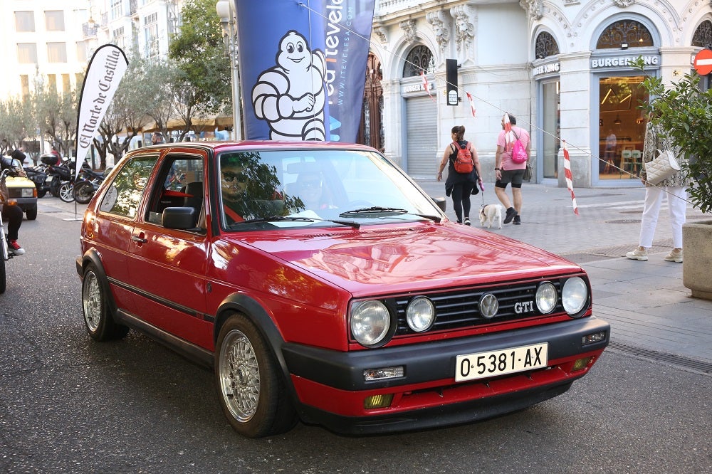 Galería de fotos | Llegada de los participantes al Valladolid Motor Vintage 5/7