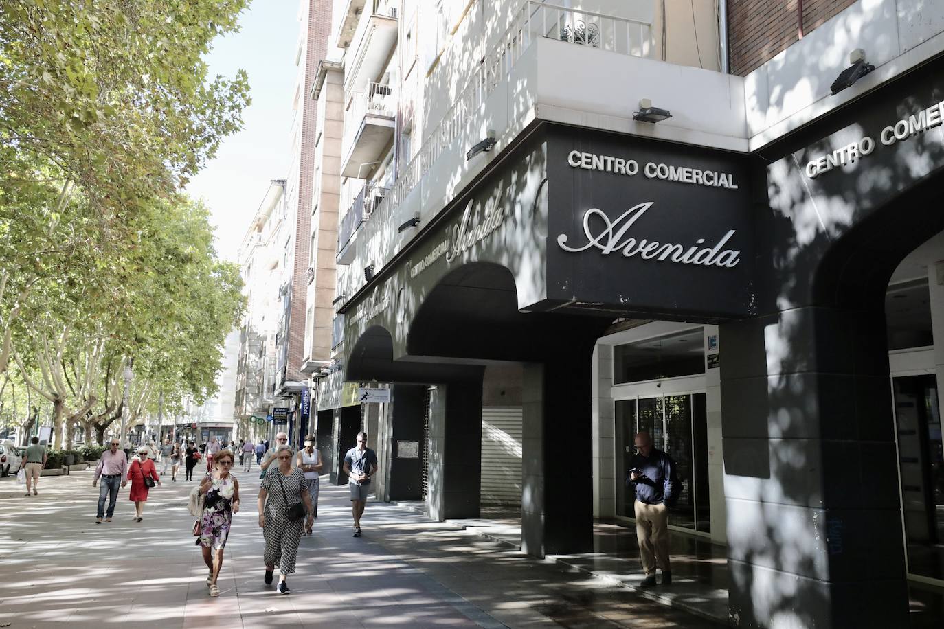 Las imágenes del estado actual del centro comercial Avenida