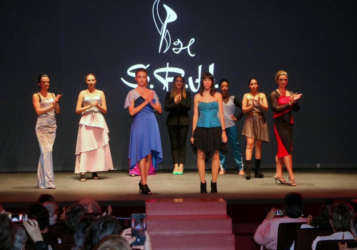 Desfile benéfico por el Sáhara, el año pasado en el Teatro Principal.