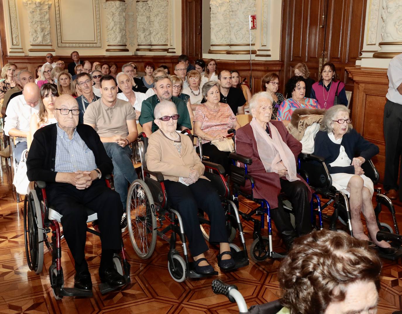 El acto homenaje por el Día de las Personas de Edad celebrado en el Ayuntamiento