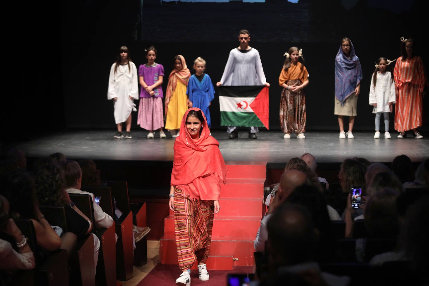 Desfile de moda benéfico a favor del pueblo saharaui