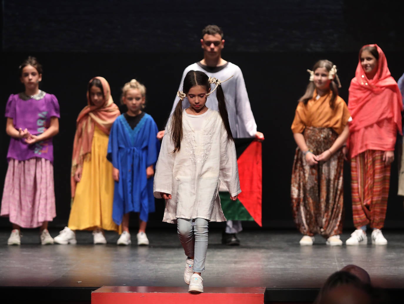 Desfile de moda benéfico a favor del pueblo saharaui