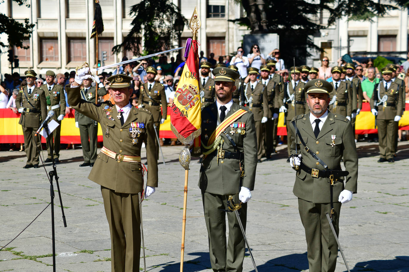 En imágenes, la jura de bandera en Valladolid