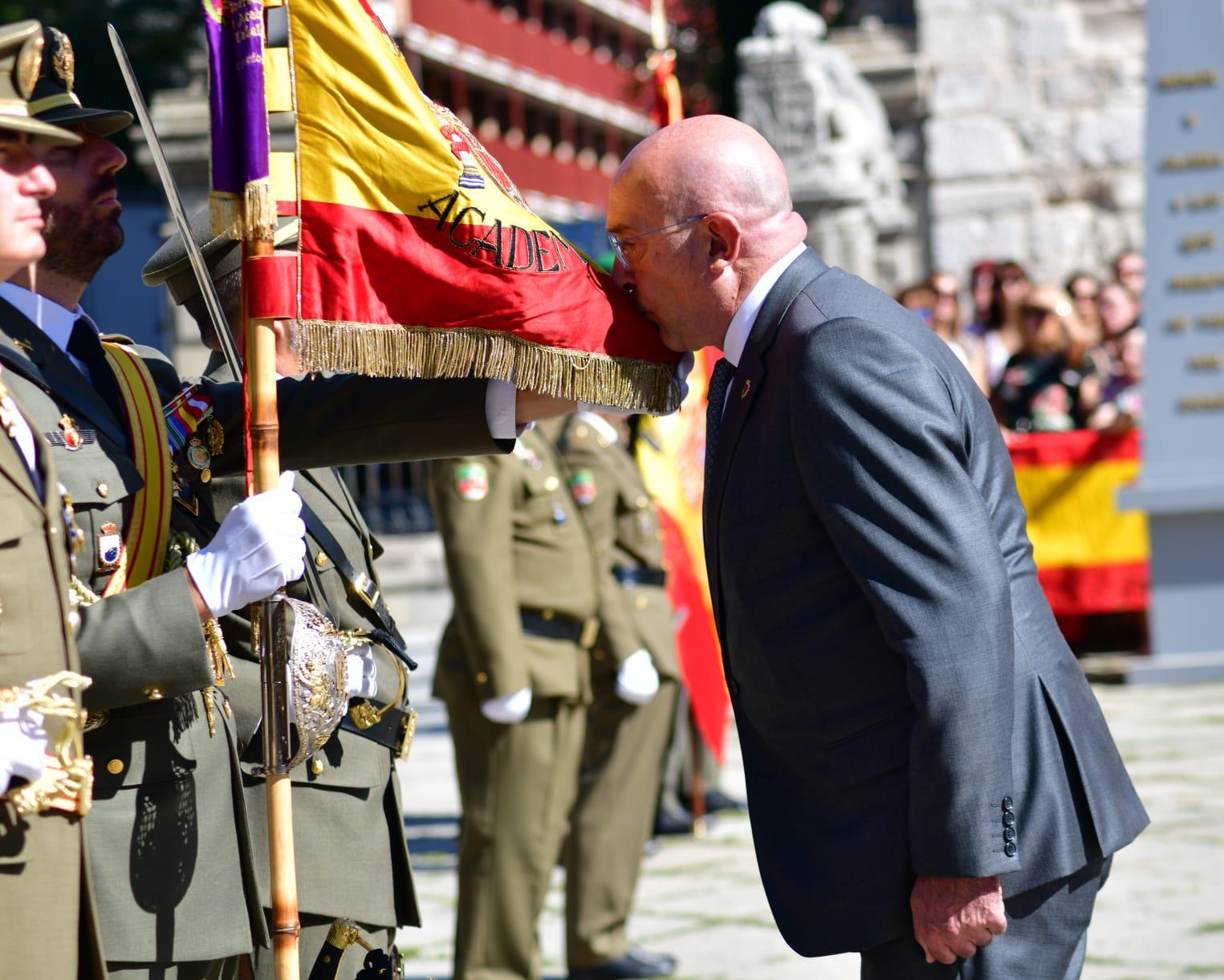 En imágenes, la jura de bandera en Valladolid