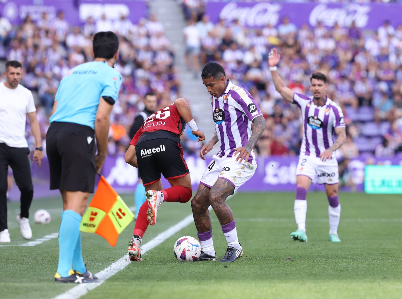 Las imágenes del partido entre el Real Valladolid y el Mirandés en Zorrilla (1/2)