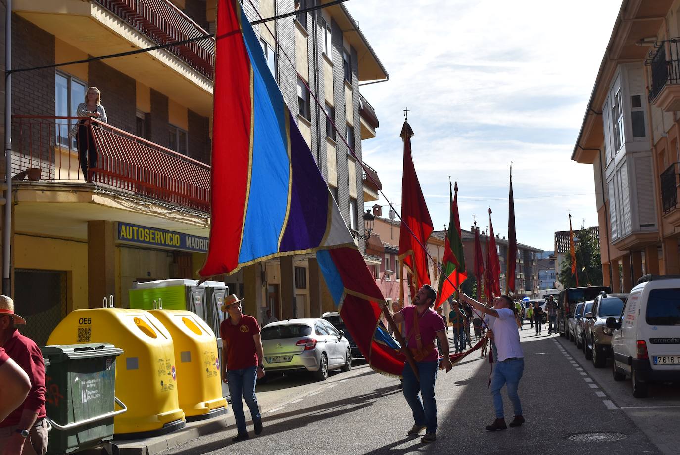 Cervera se tiñe de tradiciones en el Día de la Provincia