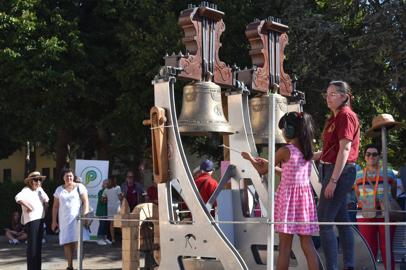 Cervera se tiñe de tradiciones en el Día de la Provincia