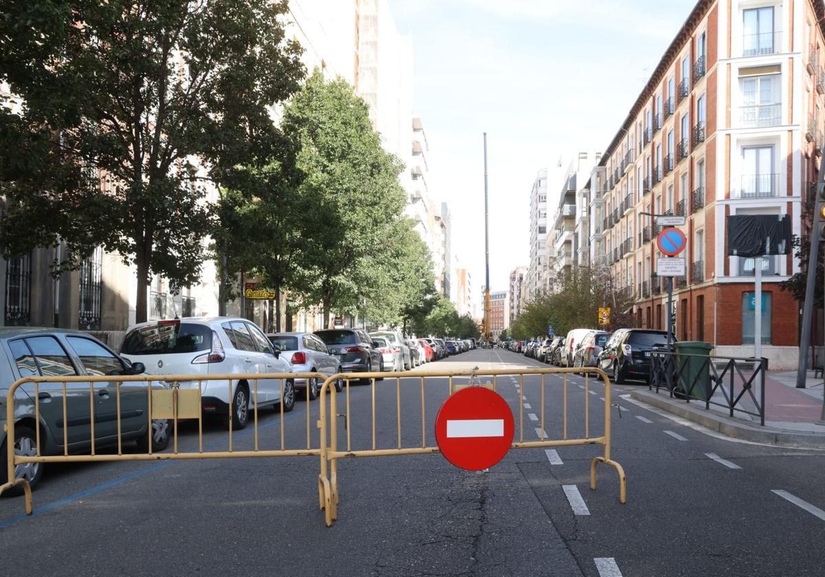 La céntrica calle Gamazo de Valladolid, cortada al tráfico este domingo.