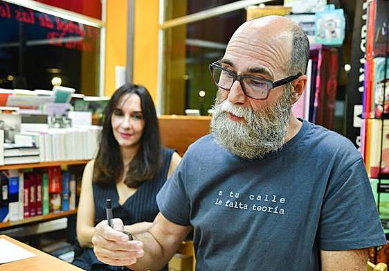 Javier García Rodríguez, en El árbol del las letras.