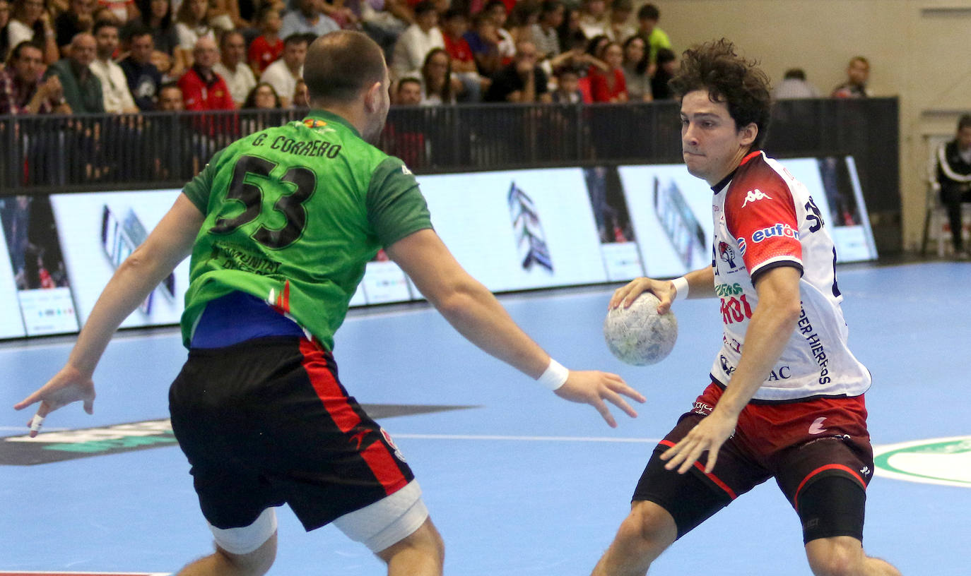 Victoria de Balonmano Nava ante Puerto Sagunto (30-28)
