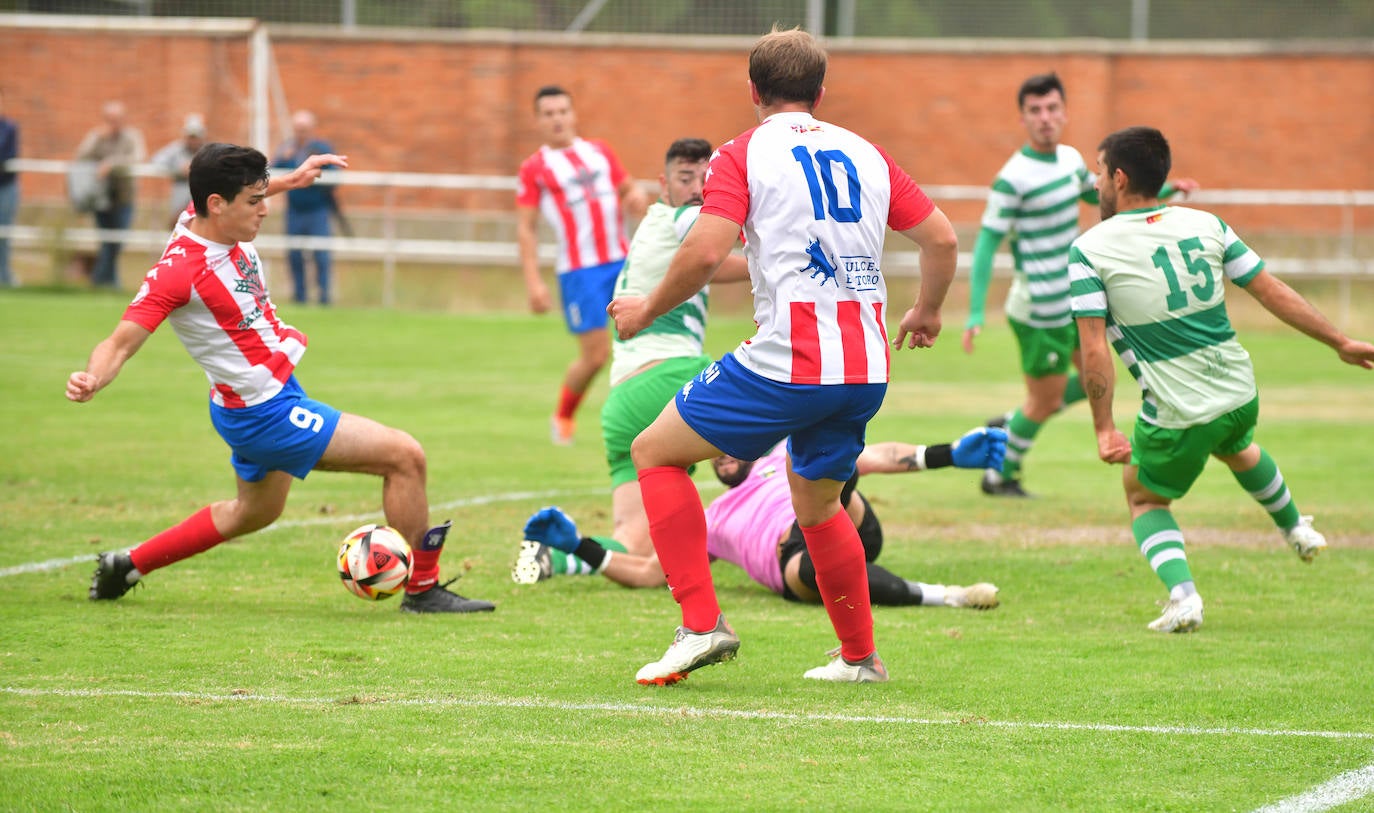 Imágenes del partido del Atlético Tordesillas contra La Virgen del Camino