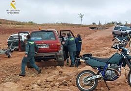 Rescate de la Guardia Civil del motorista herido.