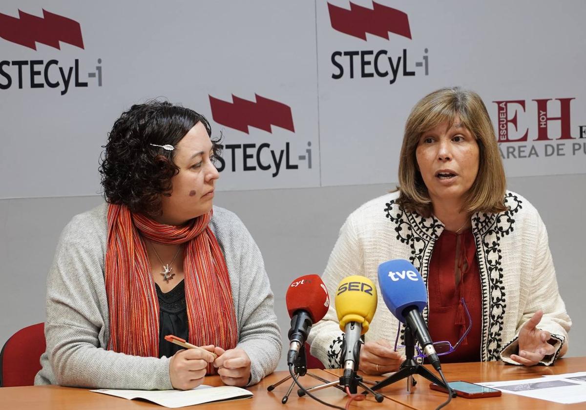 La portavoz de la Federación STECYL-i, Christina Fulconis (derecha), y la secretaria de Acción Sindical, Teresa Vicente.