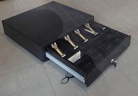 Acepta un año de cárcel por el robo de 480 euros en una panadería