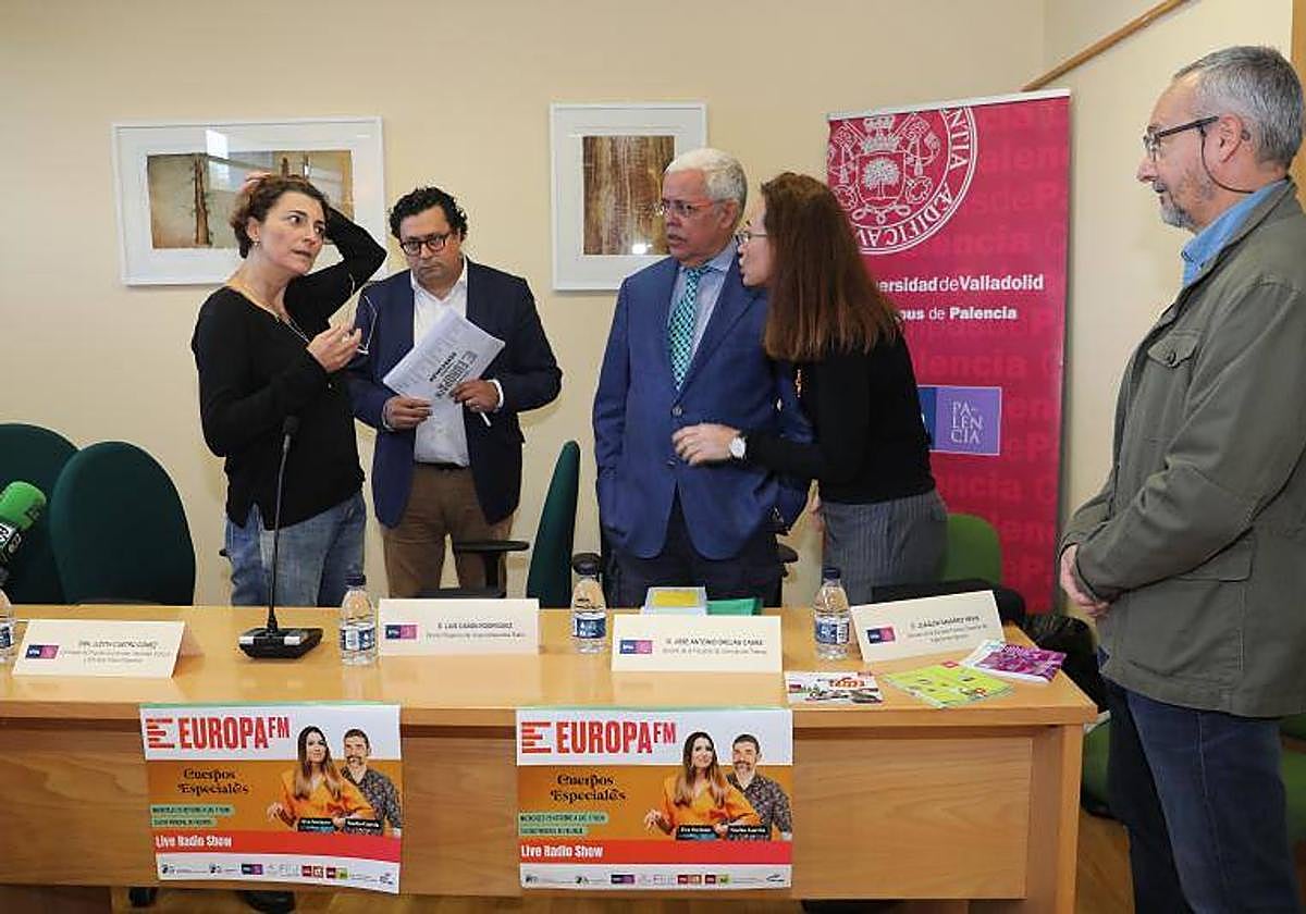 Presentación del programa de los 'Jueves universitarios' en la Yutera.