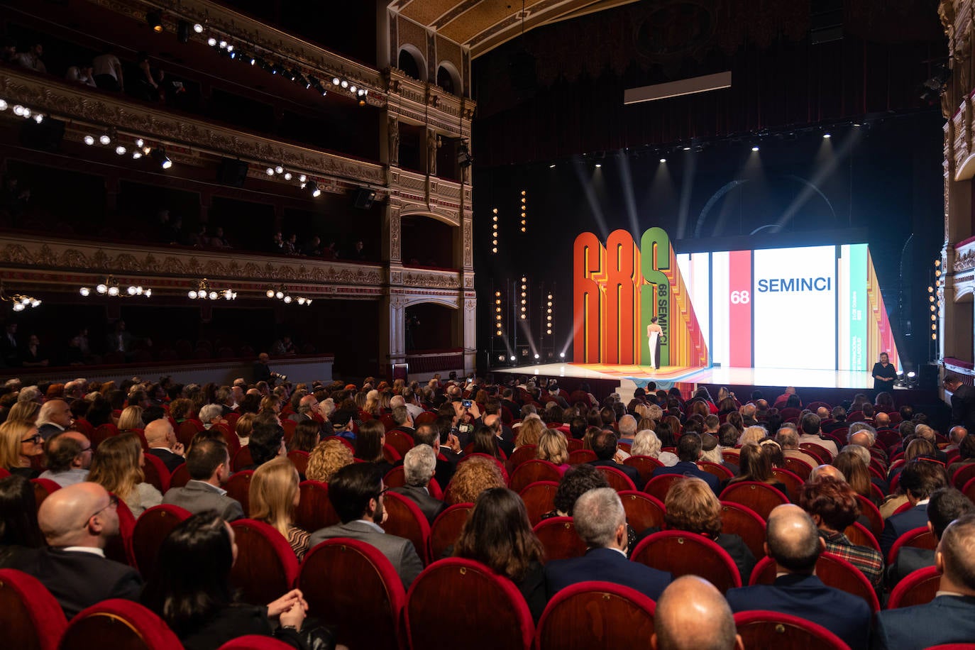 La gala inaugural de la 68 Seminci, en imágenes