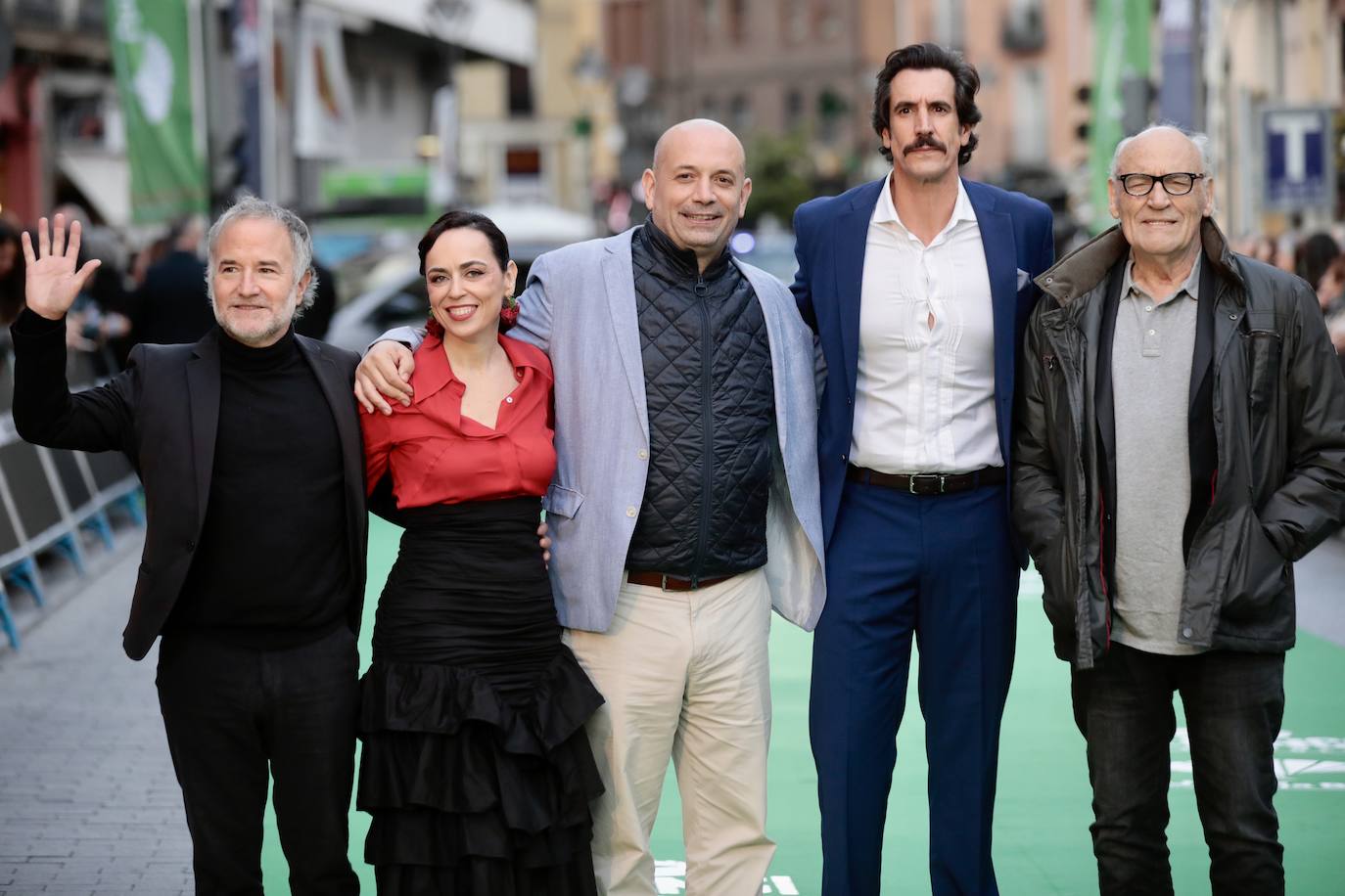 De izquierda a derecha: Pedro Hernández, Zeltia Montes, Antonio Méndez, Rodrigo Poison y Manuel de Blas de la película 'Que nadie duerma'