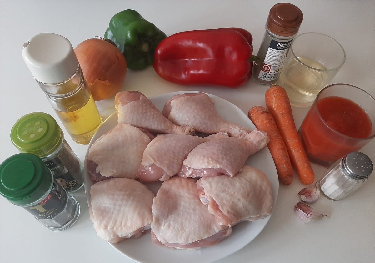 Imagen principal - Tonos otoñales en la mesa: pollo en salsa de zanahoria