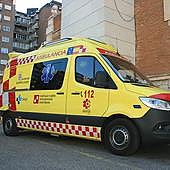 Muere al salirse de la carretera y chocar con una casa en León