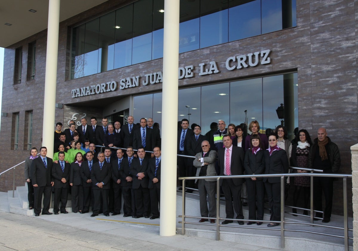 La plantilla de Agencia Funeraria Santa Teresa, junto a sus máximos responsables.