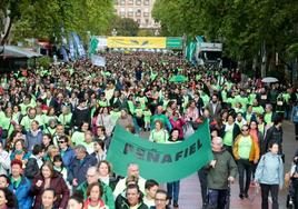 Salida de la XII Marcha contra el Cáncer celebrada este domingo en Valladolid.