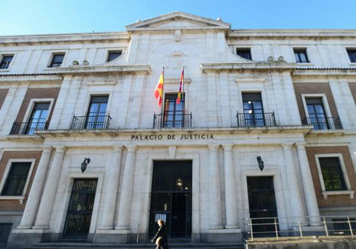 Fachada de la Audiencia de Valladolid, en una imagen de archivo.