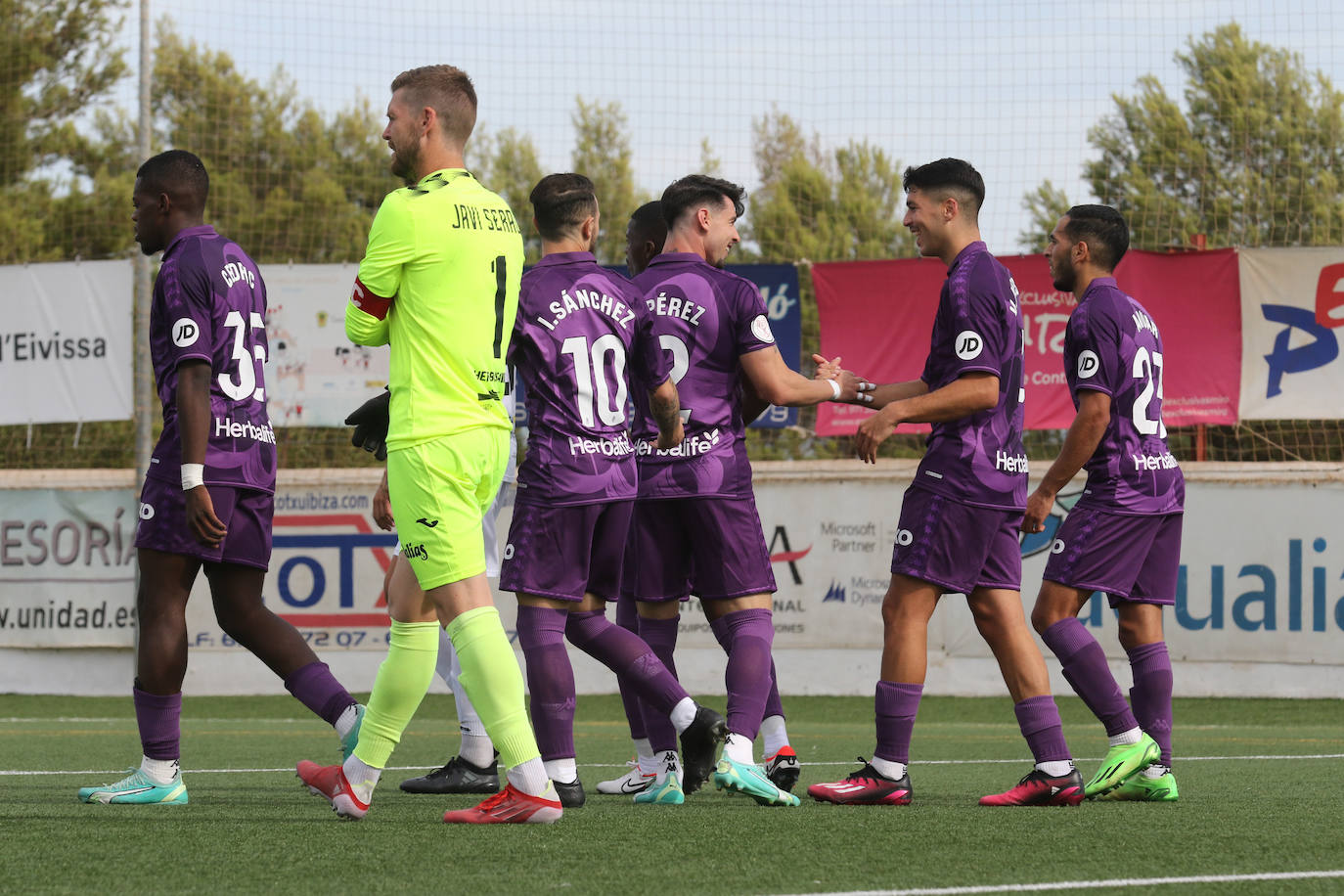 El partido entre el Real Valladolid y la Peña Deportiva, en imágenes