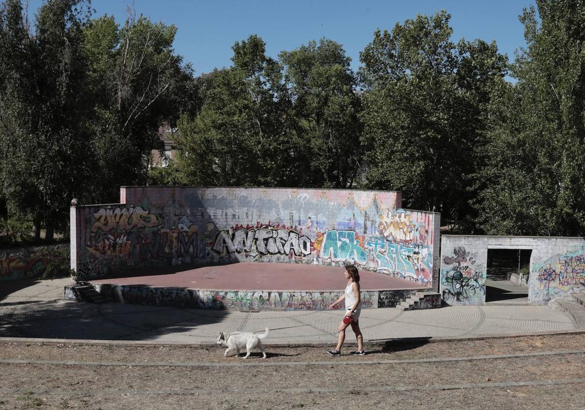 Aspecto del anfiteatro Luis Zarzuela, en Parquesol, en el año 2021.