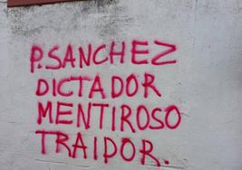 Traspinedo amanece con pintadas contra el Gobierno