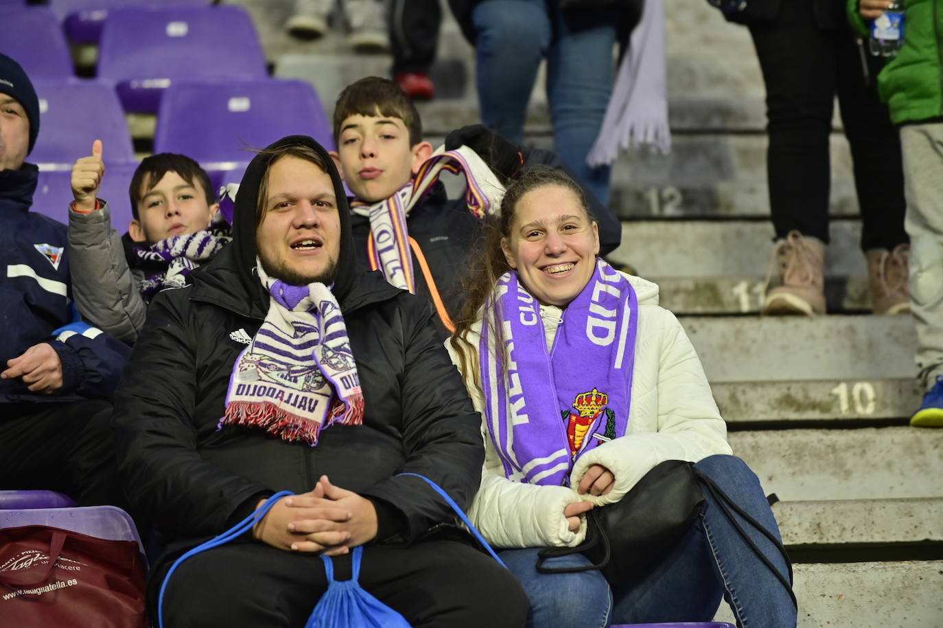 Búscate en la grada del estadio José Zorrilla (3/4)