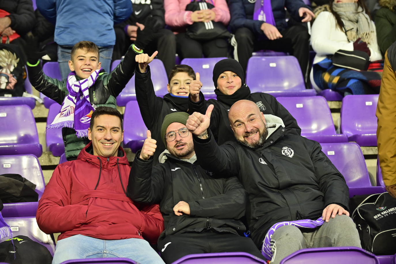 Búscate en la grada del estadio José Zorrilla (3/4)