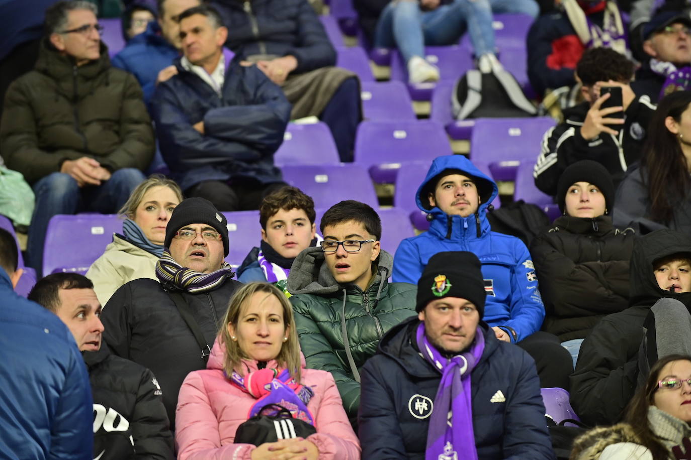 Búscate en la grada del estadio José Zorrilla (3/4)